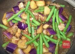 茄子烧豆角的做法图解6