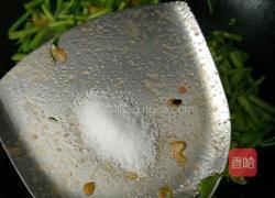 炒酸辣空心菜梗的做法图解4