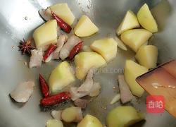 土豆炖豆角的做法图解5