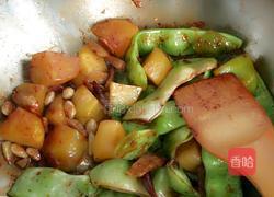 土豆炖豆角的做法图解8