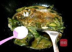 罗非鱼烧青茄的做法图解7