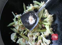 白菜花炒杂菜的做法图解8