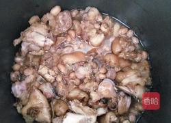 花生焖猪脚的做法图解3