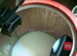 奶茶的做法图解1