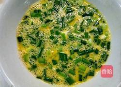 小葱煎鸡蛋的做法图解3