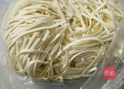 豆角焖面的做法图解1