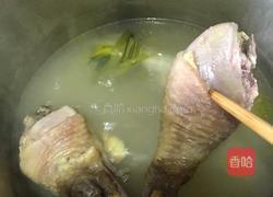 海鲜菇拌鸡腿的做法图解5