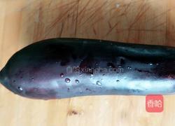 川辣椒油焖茄子的做法图解1