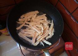 腐竹拌木耳的做法图解2