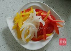 五彩炒素丝的做法图解1