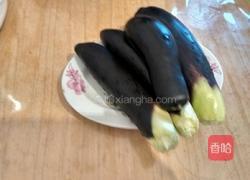 尖椒炒茄丝的做法图解1