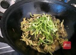 尖椒炒茄丝的做法图解10