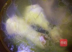 鸡汤蝴蝶面的做法图解2