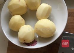 土豆肉饼的做法图解1