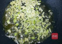 酱油炒面的做法图解4