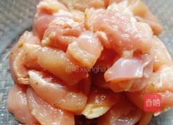 香辣鸡腿肉的做法图解4