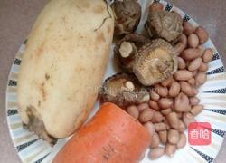 莲藕补血强身汤的做法图解1