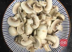 茄汁意面的做法图解2