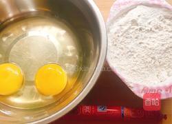 香肠鸡蛋饼的做法图解1