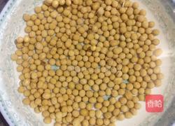 水蜜桃黄豆猪手汤的做法图解2