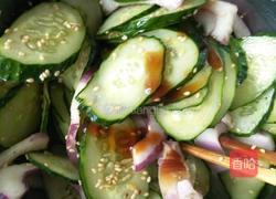 芝麻黄瓜拌洋葱的做法图解7