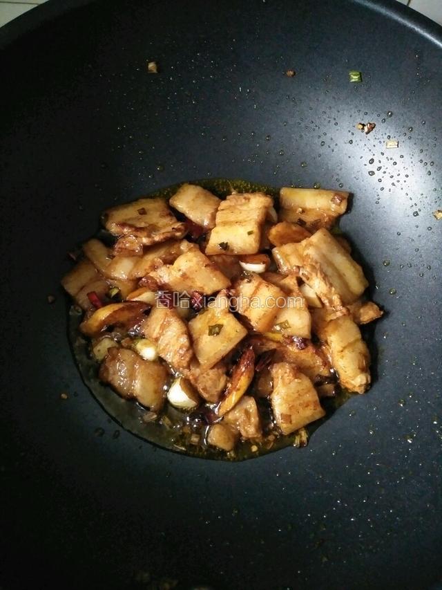炒出油