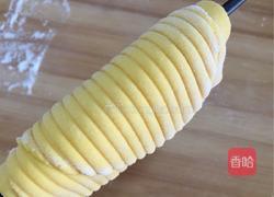 胡萝卜海螺花卷的做法图解17