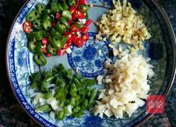 凉拌手撕茄子的做法图解2