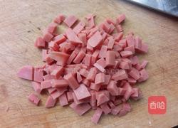 火腿肠炒饭的做法图解1