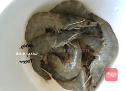 蚝油大虾的做法图解1