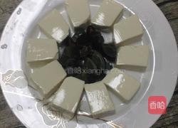剁椒皮蛋拌豆腐的做法图解3