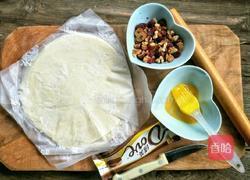 巧克力坚果酥派的做法图解3