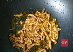 胡萝卜炒肉丝的做法图解8