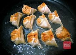 煎速冻饺子的做法图解4