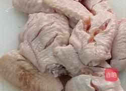 清炸鸡翅的做法图解1