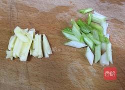 芦笋炒虾仁的做法图解3