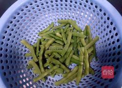 芽菜四季豆的做法图解3