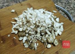 自制菌子油的做法图解3