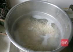 茄子打卤面的做法图解1