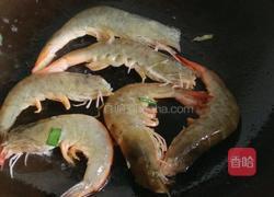椰油焖活虾的做法图解3