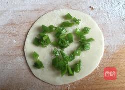 饺皮葱油饼的做法图解2
