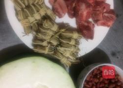 灯芯草花生排骨冬瓜汤的做法图解1