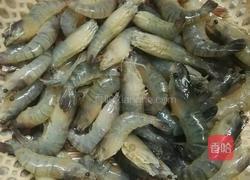 吮指啤酒虾的做法图解2