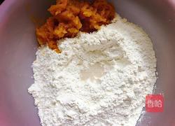 南瓜猪肉粉丝包子的做法图解3