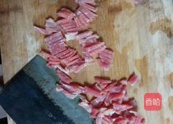 胡萝卜肉丝炒毛豆的做法图解1