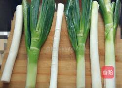 大葱炒肉片的做法图解1