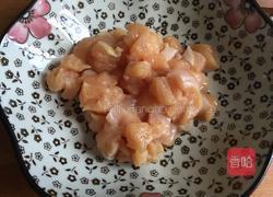 干煎土豆鸡丁的做法图解1