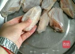秘制烤翅的做法图解1