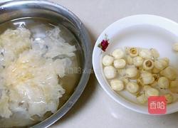 冰糖银莲绿豆粥的做法图解2