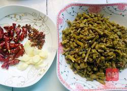 炒泡菜的做法图解4